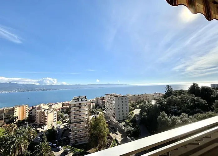 L'aiglon 1 Centre-ville Appartement Ajaccio (Corsica)